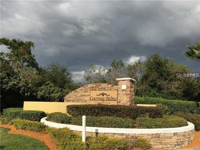 Photo - 10209 Courtney Palms Blvd Unidad 302