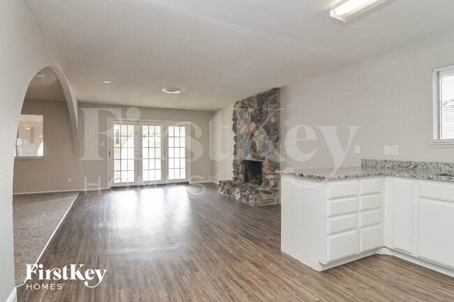 Photo - 4071 Oakhill Ave