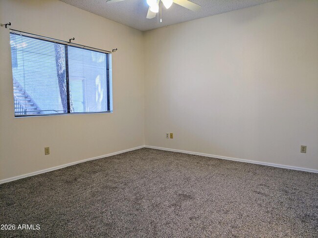 Photo - 6550 N 47th Ave