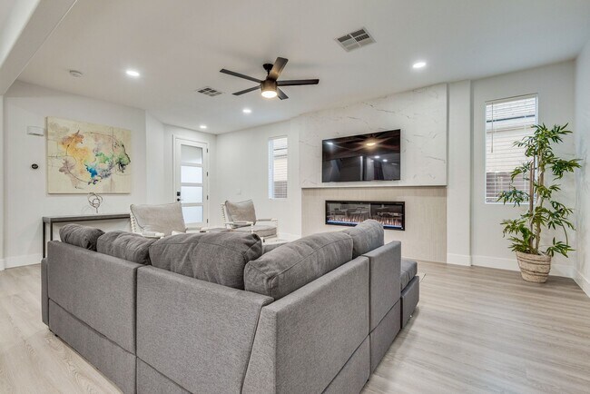 Photo - FULLY FURNISHED! Exudes sophistication with designer touches throughout