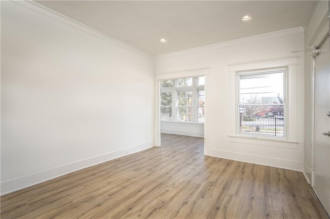 Photo - 600 Parkway Dr NE Unit 3