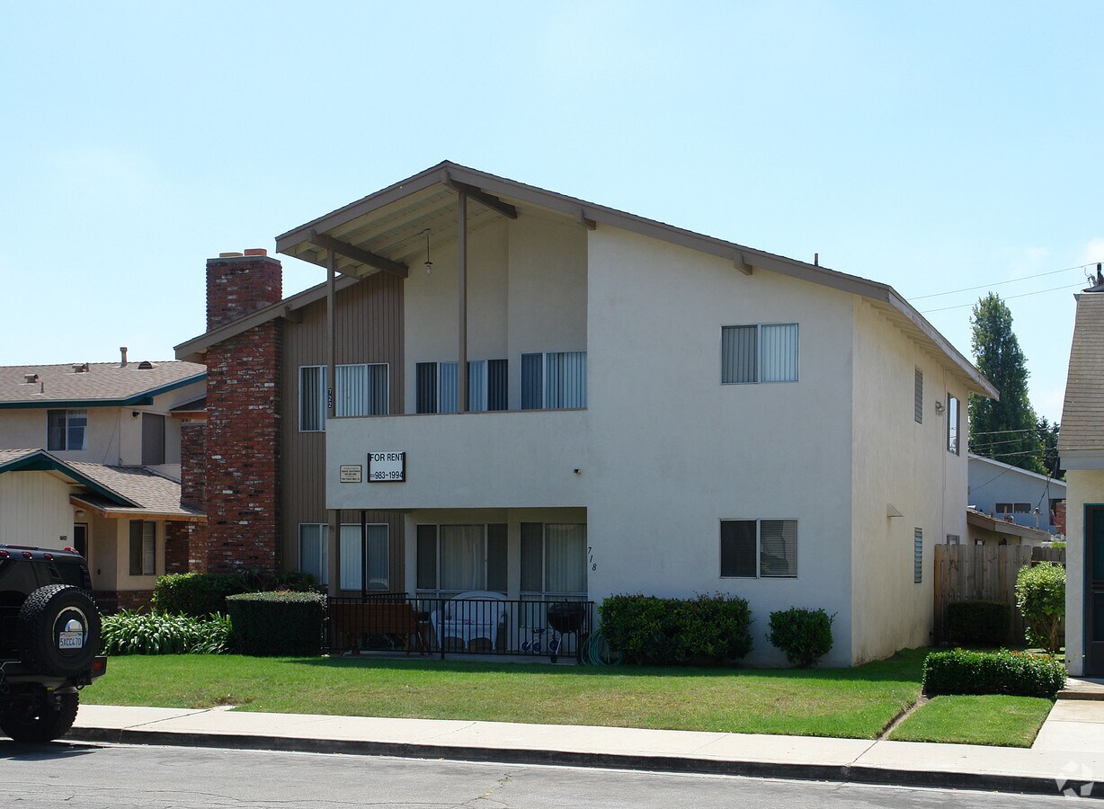 Photo - 718-722 Janetwood Dr