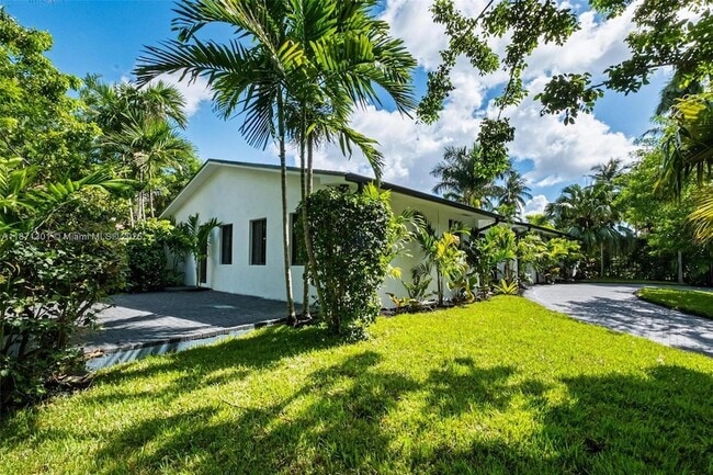 Building Photo - 7401 Miami View Dr Rental