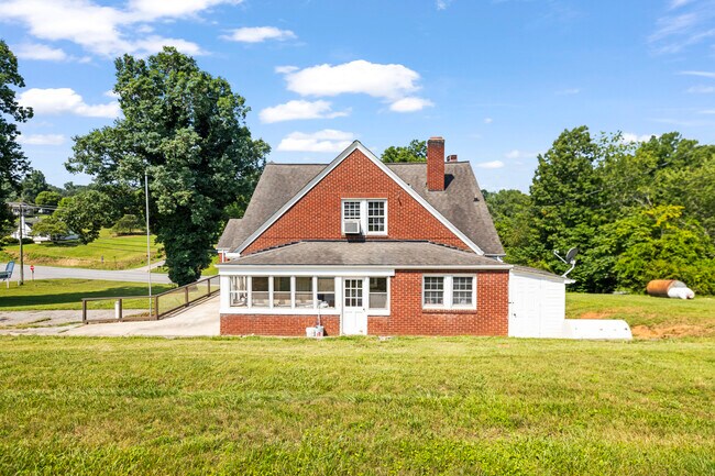 Photo - 3570 N NC Highway 16 Casa