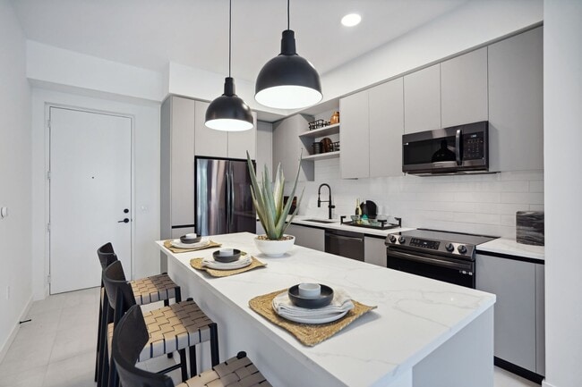 2BR,2BA - B2