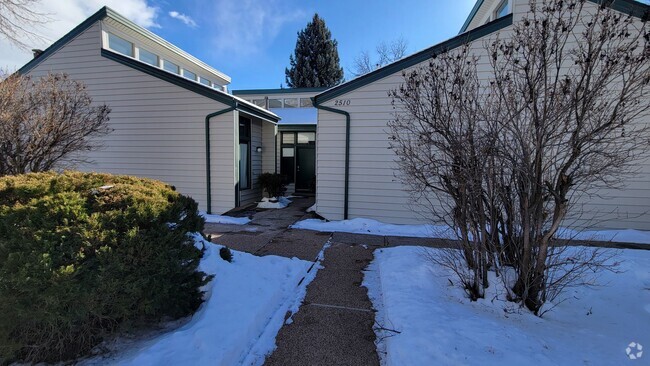 Building Photo - Spacious 2 Bedroom in North Boulder Unit 3 Rental