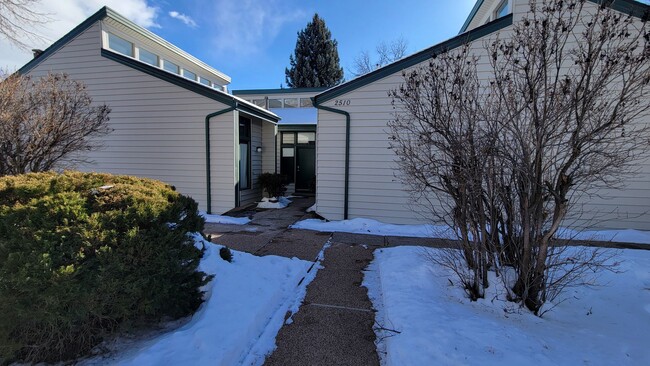 Spacious 2 Bedroom in North Boulder - Spacious 2 Bedroom in North Boulder Condo Unit 3