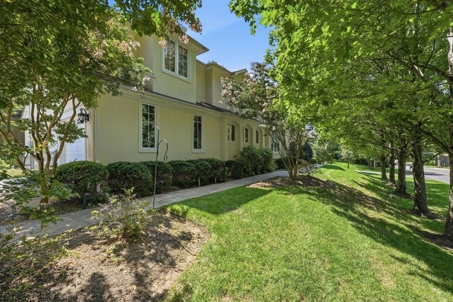 Photo - 1231 Ingleside Ave