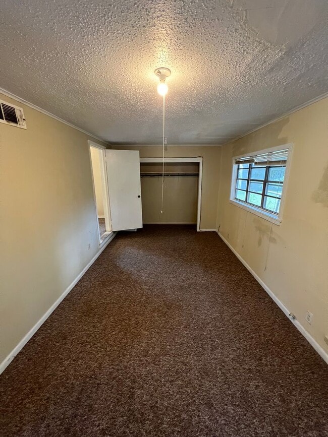 Photo - 322 W 69th St