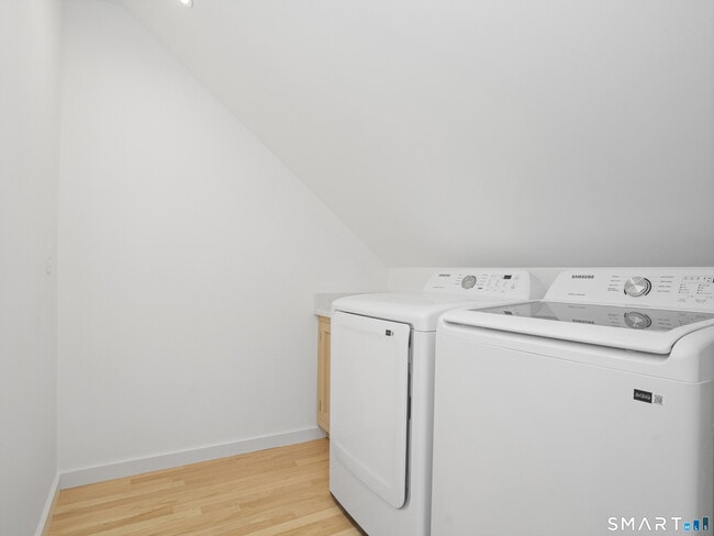 Photo - 54 Richmondville Ave