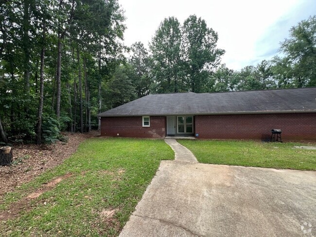 Building Photo - 1088 Pierce Rd Rental