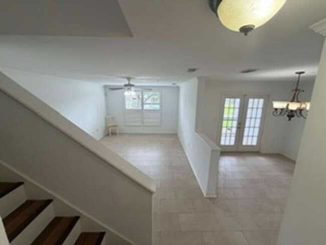 Photo - Spacious 3 Bedroom Townhome with Garage in Altamonte Springs