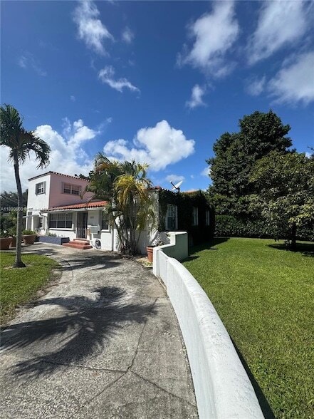 Photo - 1105 NE 119th St Unidad B