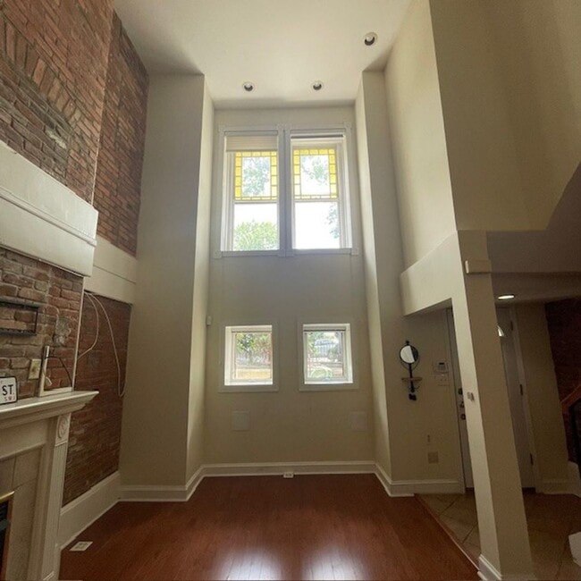 Photo - Logan/Shaw - Spacious 3 Bedroom, Two Bath Apartment