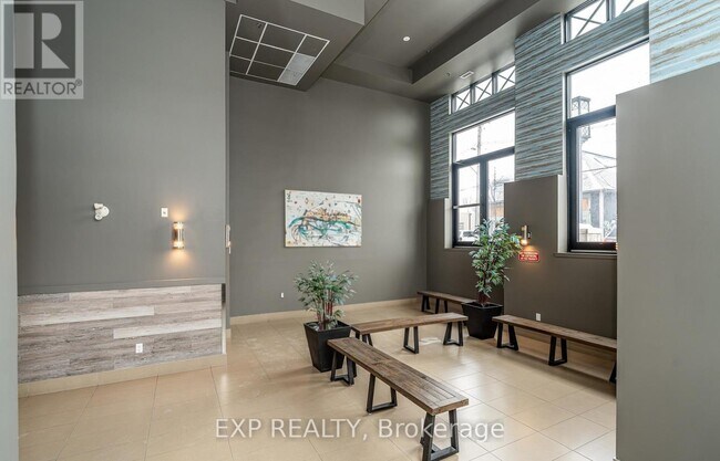 Photo - 429 Kent St Unité 104