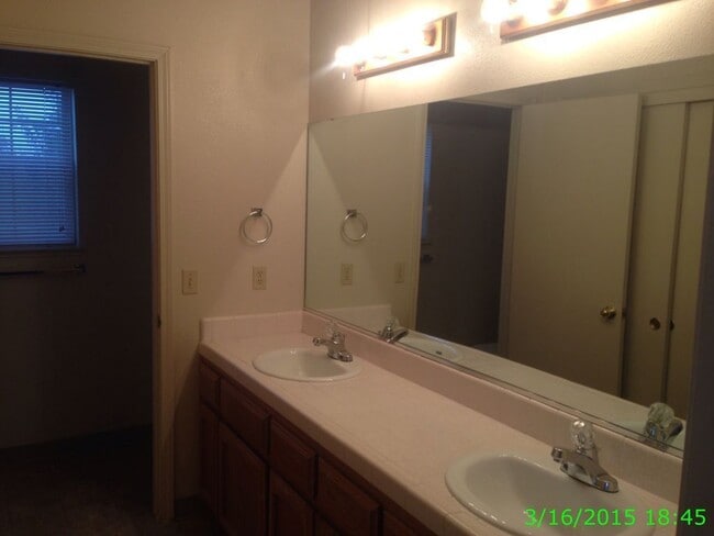 Photo - Appointment Only Do Not Disturb Occupants. Apply Now to Schedule Viewing.