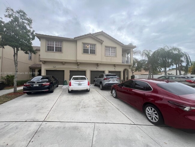Building Photo - 13218 SW 44th St Rental