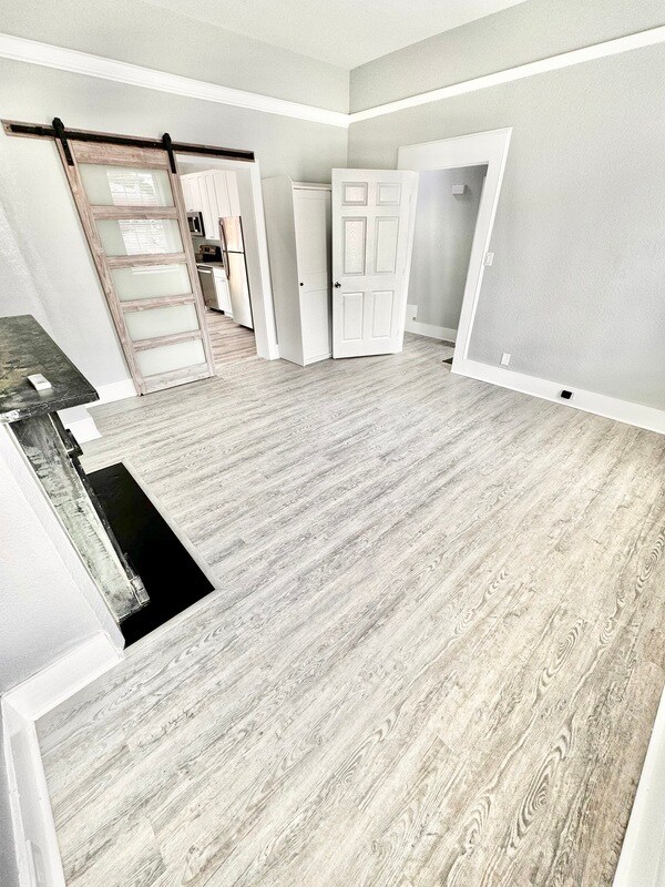 31 S Jefferson St Unidad B