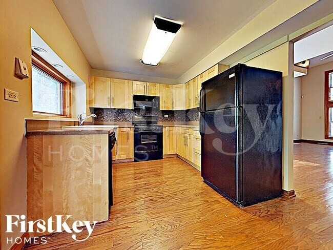 Photo - 2615 Moss Ln