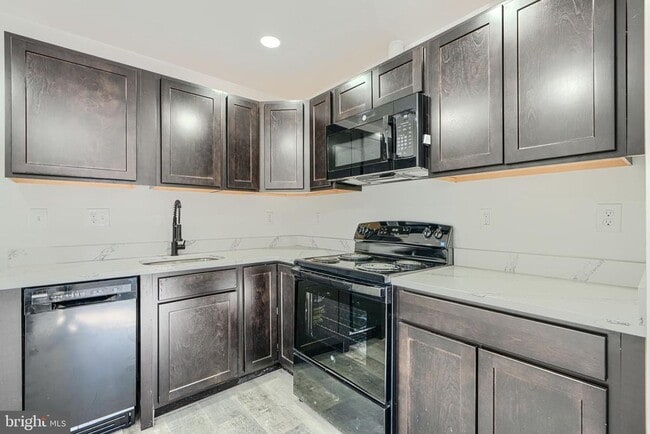 Photo - 7 S Carrollton Ave