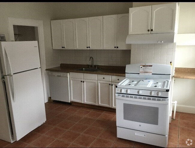 Building Photo - 49 Copeland St Unit 3 Rental