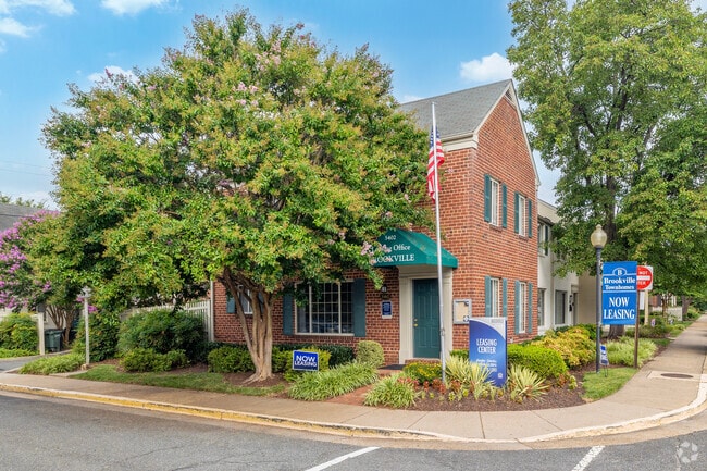 Leasing Office - Brookville Townhomes