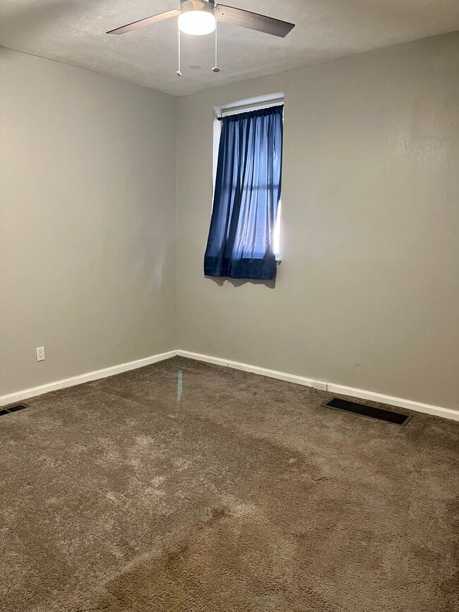 Photo - 7529 Roslyn St Unit 1B