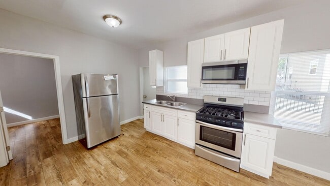 Photo - Chelsea/Soto