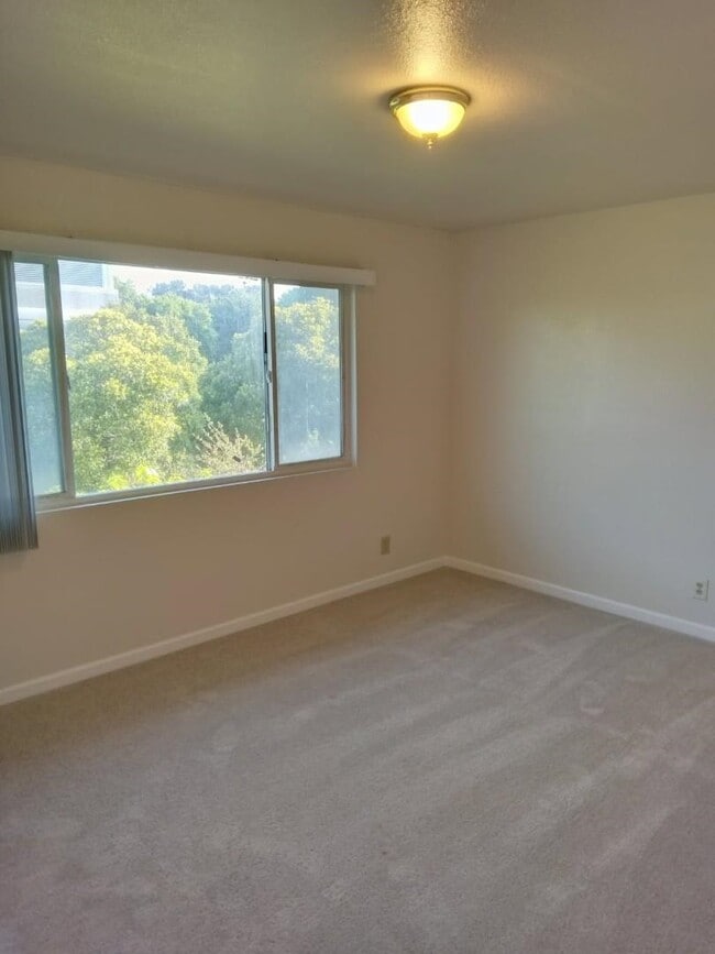 Photo - 2131 Stanton Ave