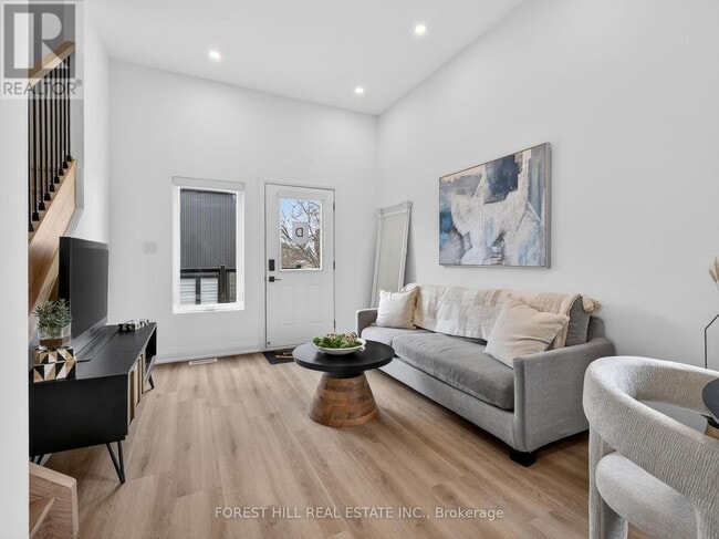 Photo - 4 Southwell Dr