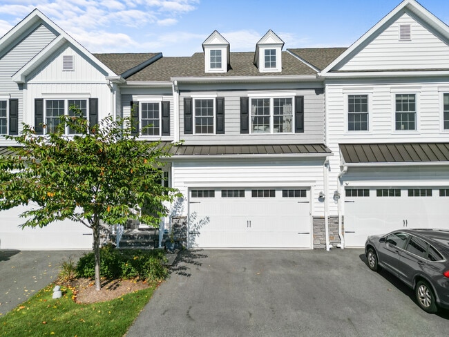 Building Photo - 4 Aspen Dr Unit 1