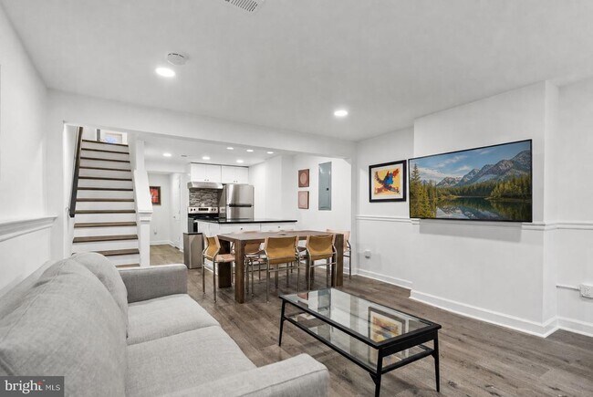 Photo - 1534 8th St NW