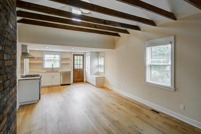 Photo - 131 Lansing St