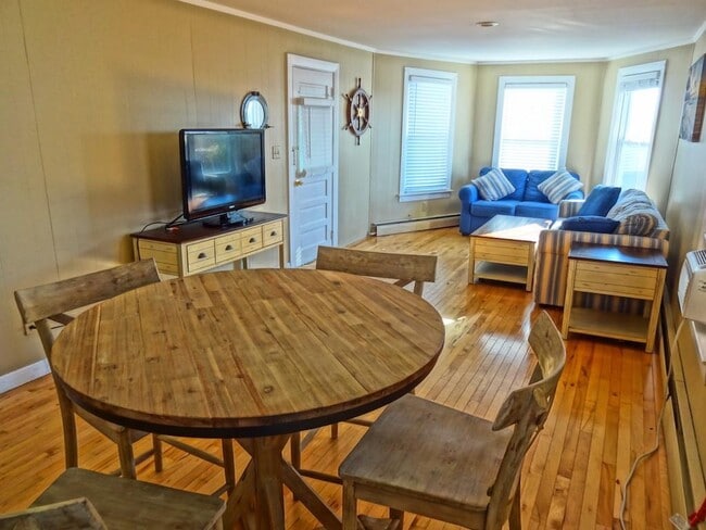 Photo - 46 William St Unit 3