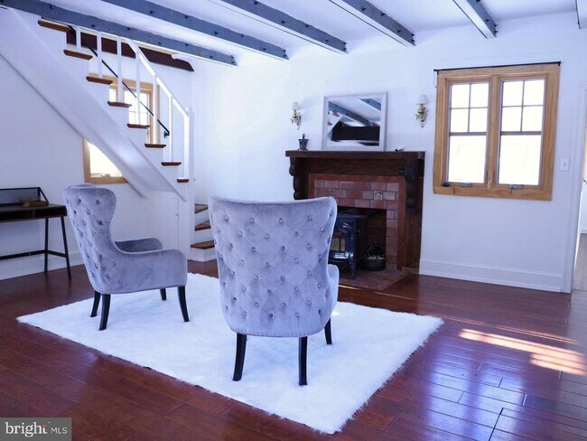 Photo - 2598 River Rd