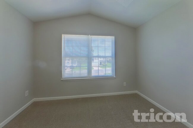 404 Marcella Dr