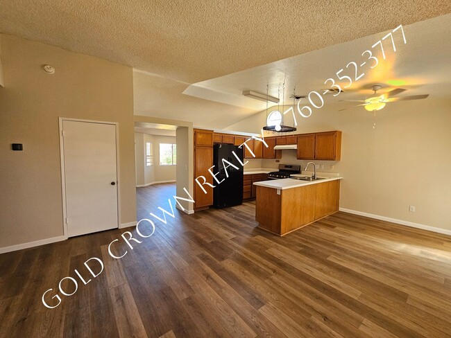 Building Photo - Brawley Home for Rent