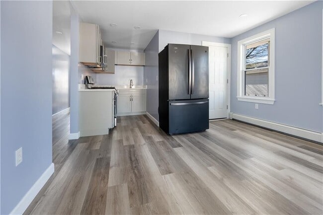 Photo - 167 Baxter St