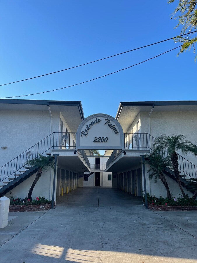 Photo - 2200 Grant Ave