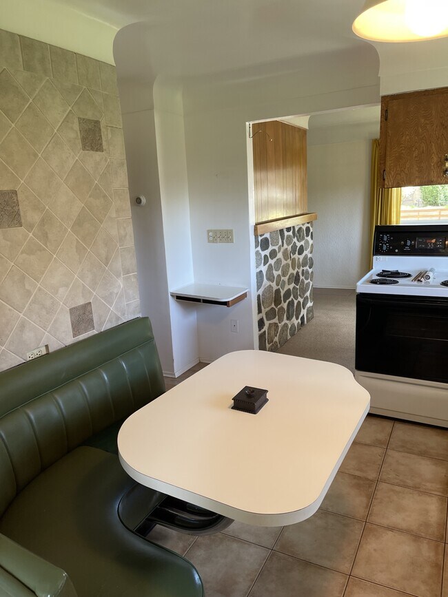 Photo - 410 Terrahue Rd