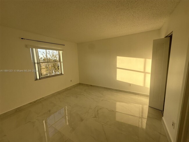 Photo - 8260 SW 210th St Condominio Unidad 302