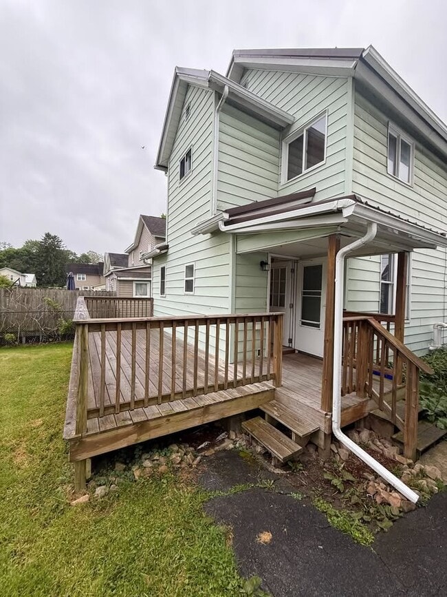 Photo - 411 Knarr St