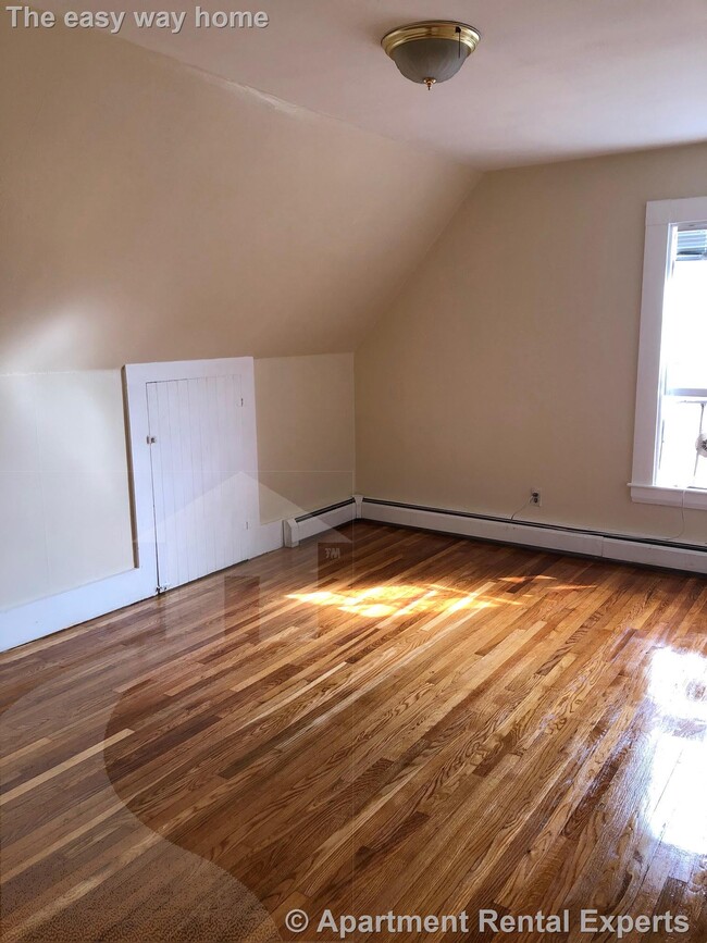 Photo - 33 Chester St Unit #3