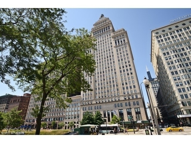 Building Photo - 310 S Michigan Ave Unit 909