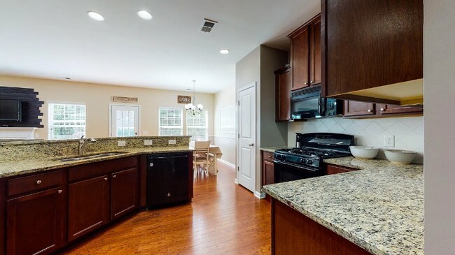 Photo - 106 Blackwater Way