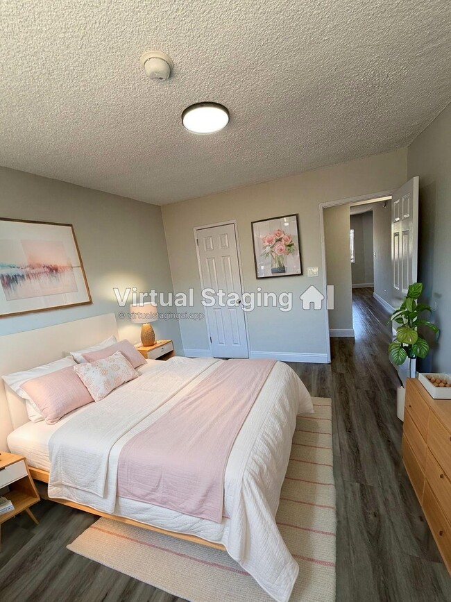 Photo - 609 W 94th St Unidad 8