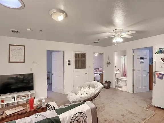 Photo - 214 S Main St Unit B