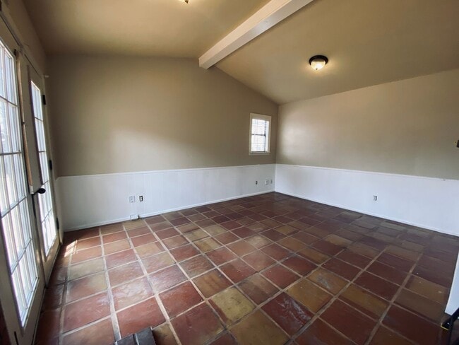 Photo - 3 Bedroom Home in Great Location