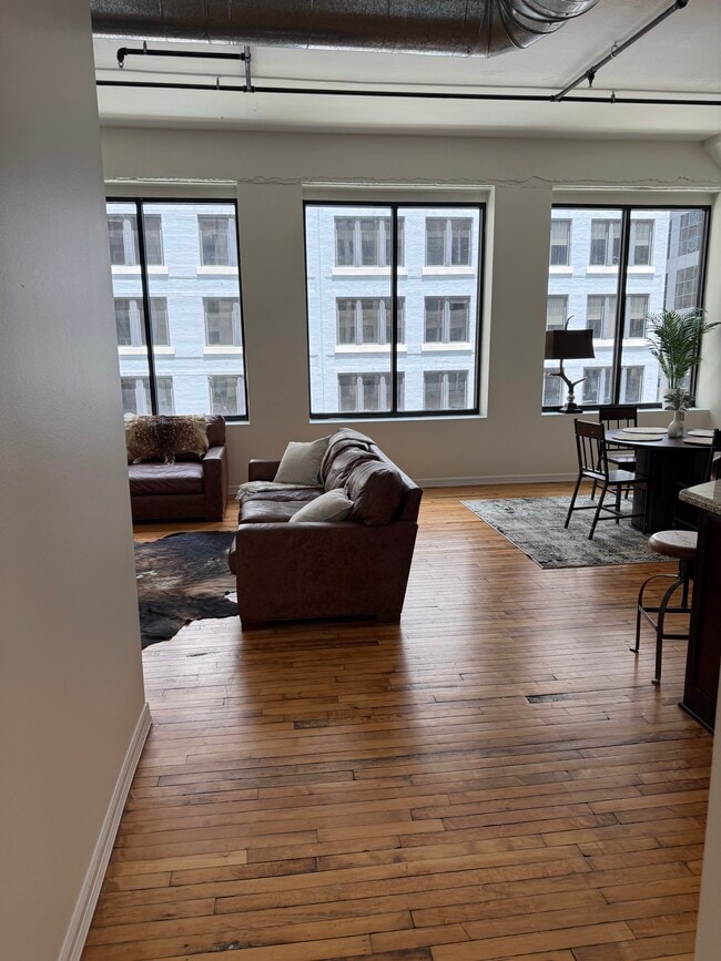 Living area - 705 Main St Unit 402