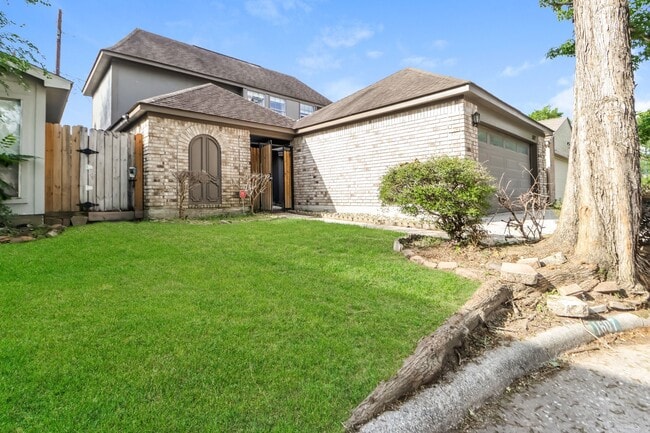Photo - 1607 Bodart Cir
